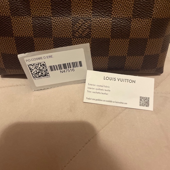 Louis Vuitton cosmetic pouch - Picture 3 of 6